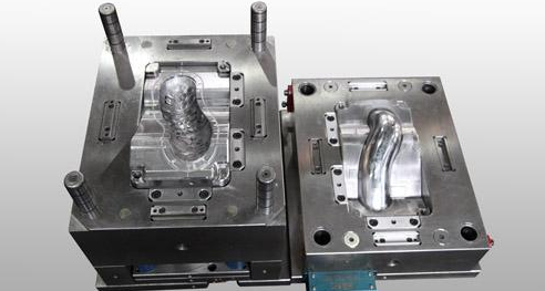 九大發展趨勢探究全球汽（qì）車模具行業